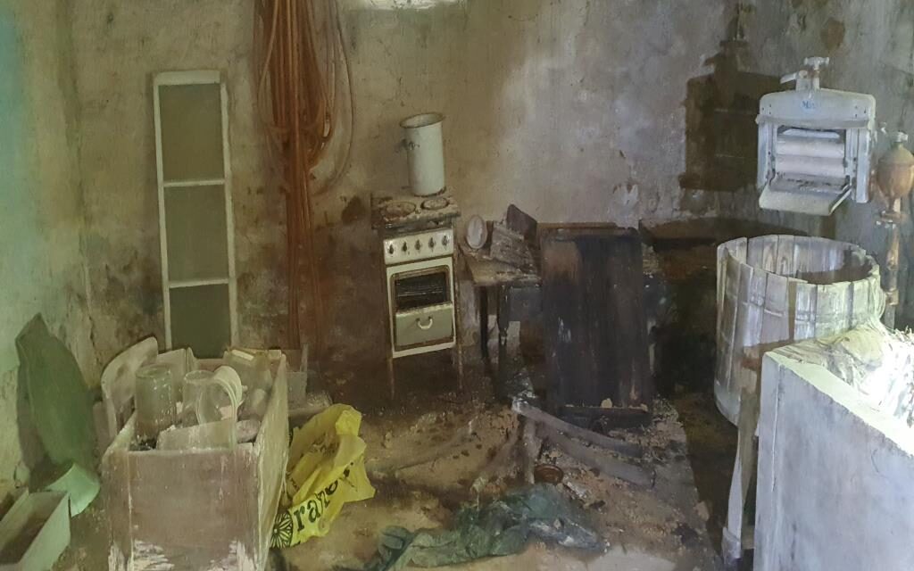 Maison Kirsh: Een Vergeten Plek van Grootheid en Verval