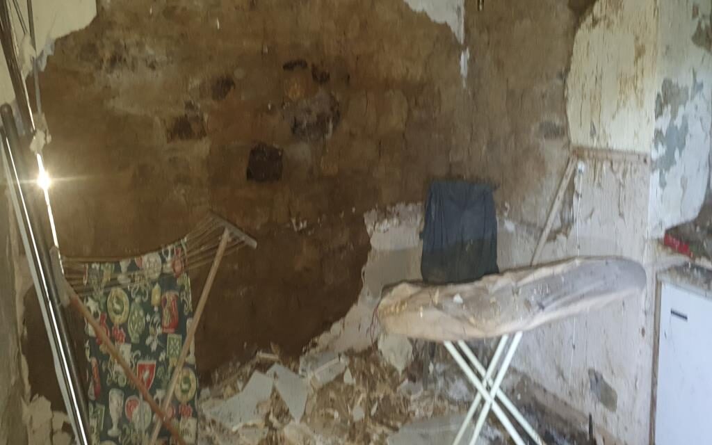 Maison Kirsh: Een Vergeten Plek van Grootheid en Verval