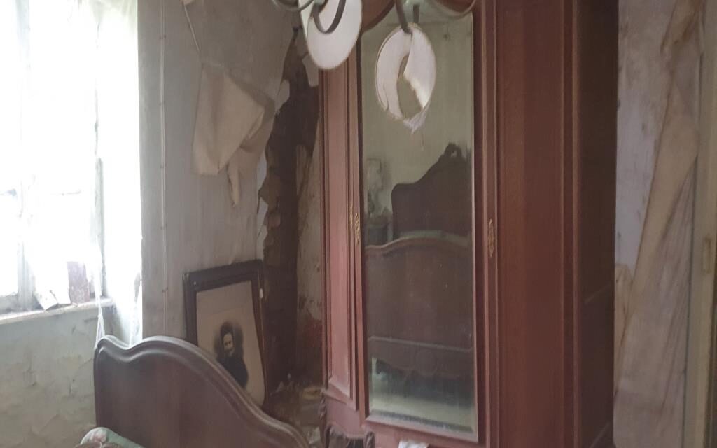 Maison Kirsh: Een Vergeten Plek van Grootheid en Verval
