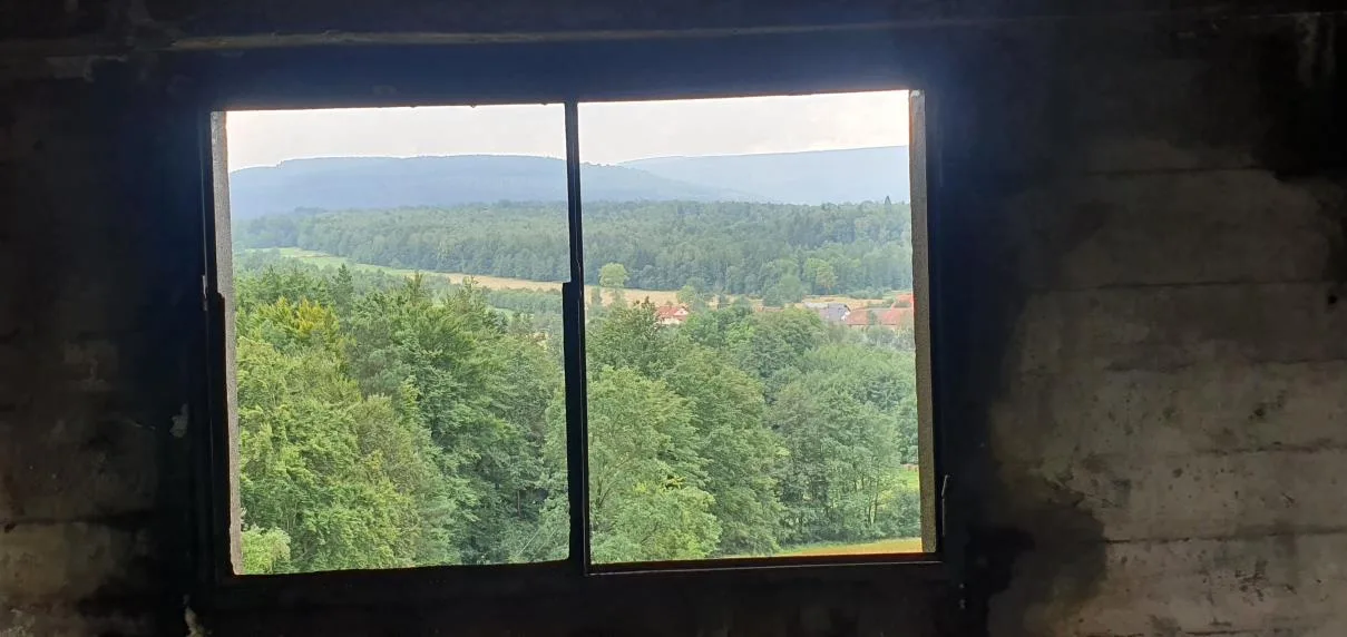 Przeładownia nad torami – Een Vergeten Logistiek Hart van Rębiszów