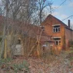 Een Vergeten Landhuis in Verval