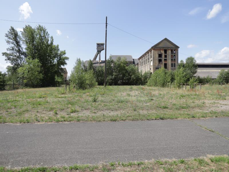 Verlaten Mijnsite in Oost-Frankrijk – De Slag om Tijd en Roest