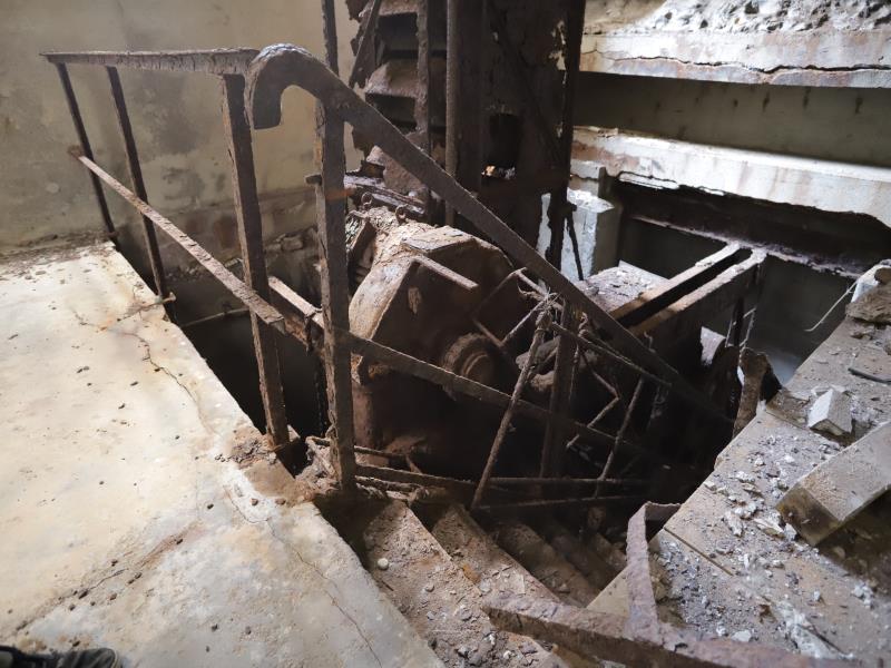 Verlaten Mijnsite in Oost-Frankrijk – De Slag om Tijd en Roest