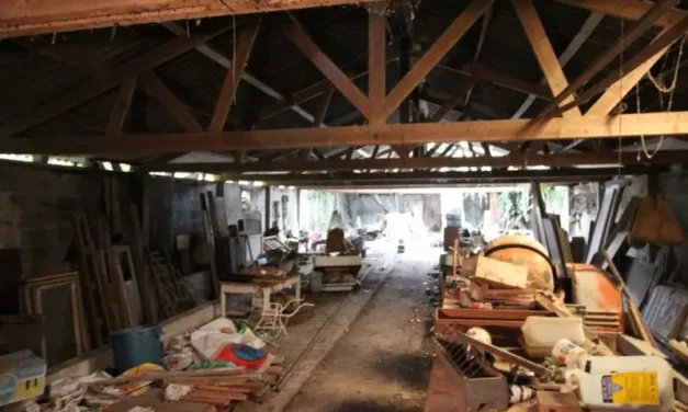 Schijn bedriegt: een schuur tussen vergetelheid en gebruik