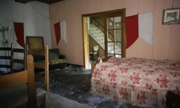 De Slapende Kroon van Mergel en Schaduw