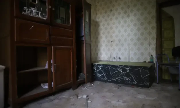 De Slapende Kroon van Mergel en Schaduw