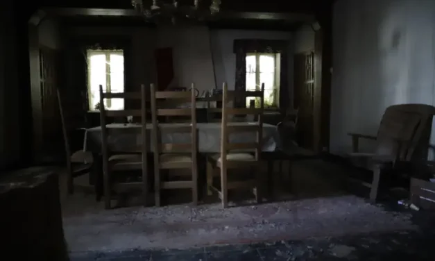 De Slapende Kroon van Mergel en Schaduw