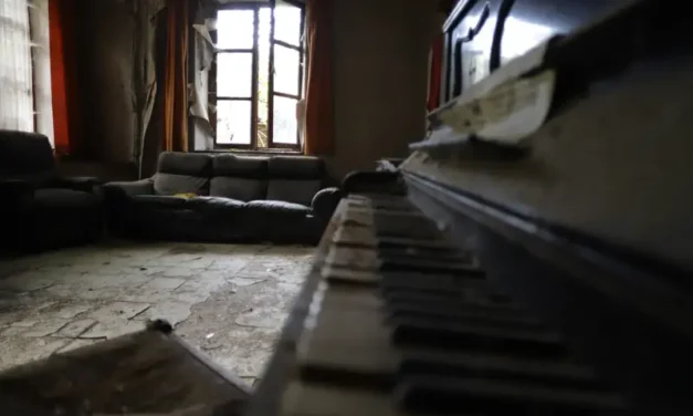 De Slapende Kroon van Mergel en Schaduw